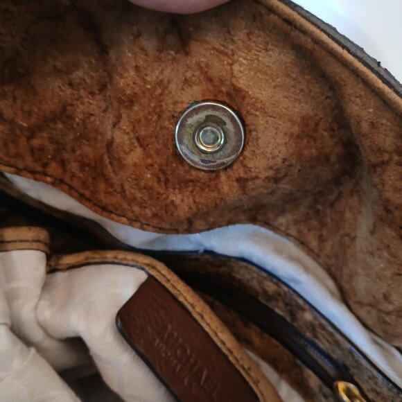 Michael Kors Distressed Satchel & Wallet - Picture 3 of 16